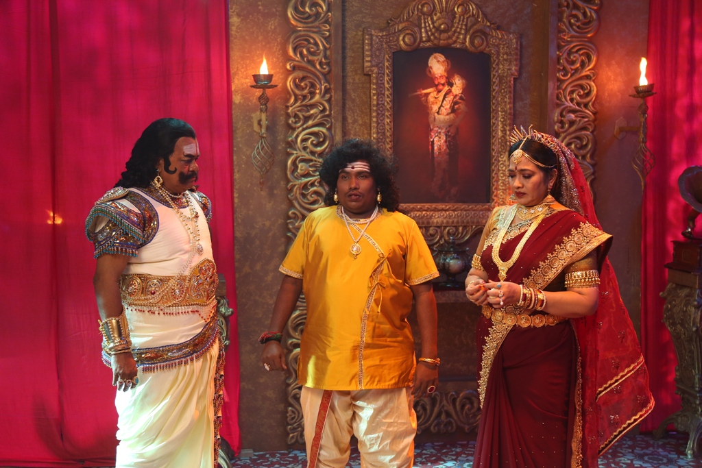 DHARMAPRABHU MOVIE STILLS
