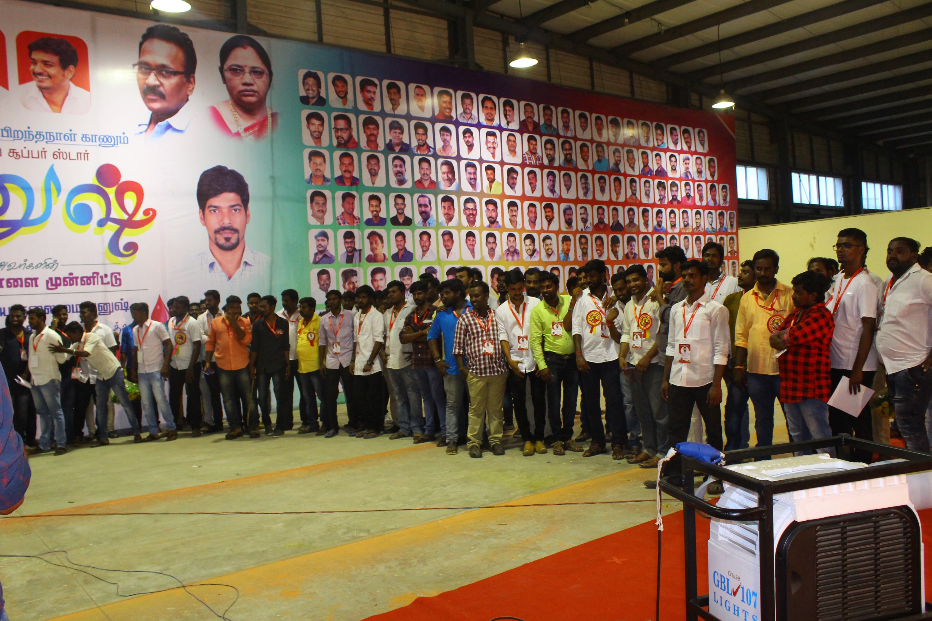 தனுஷ் பிறந்தநாளை முன்னிட்டு ரசிகர்கள் செய்த இரத்த தானம்!