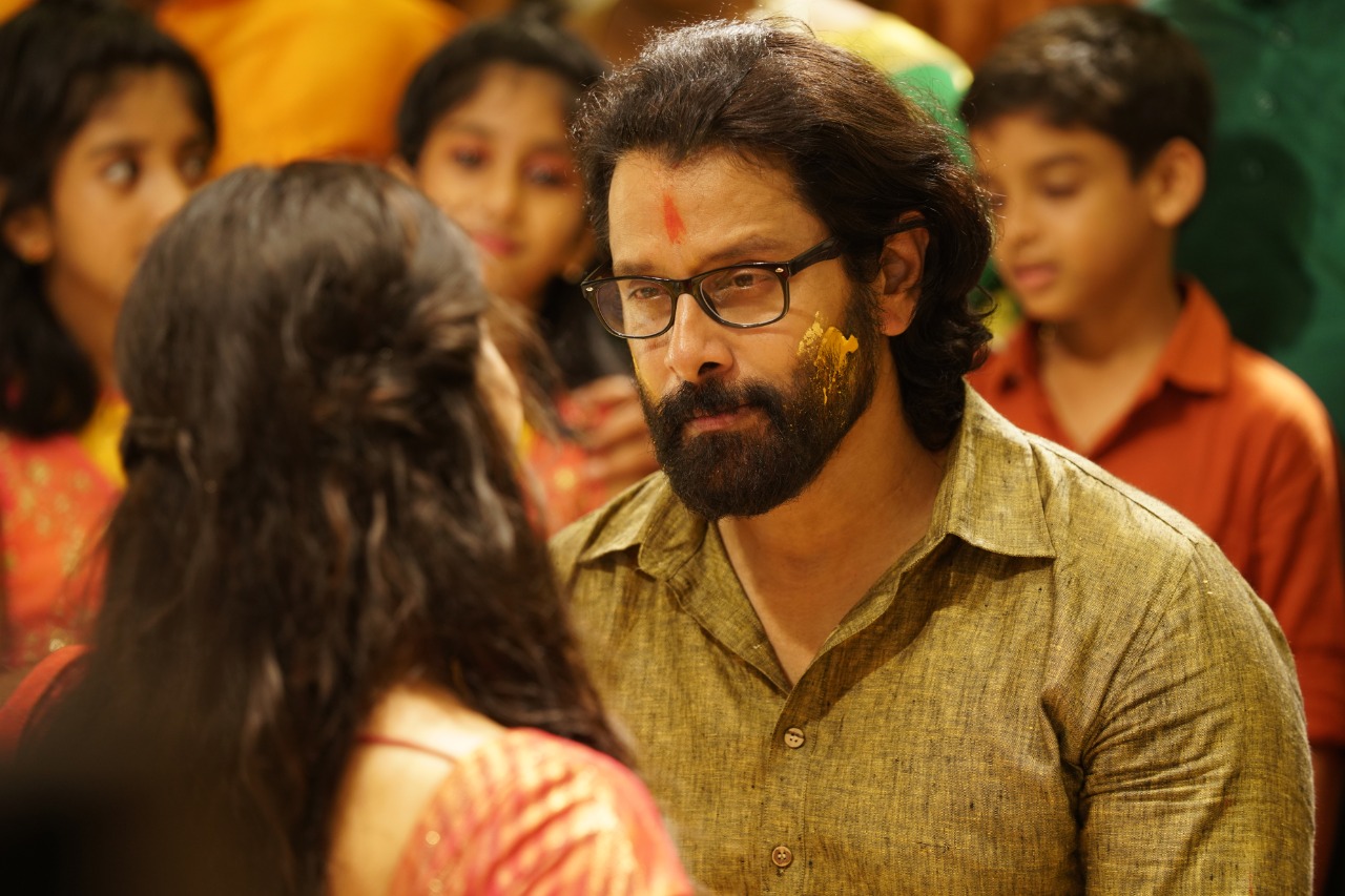 Stills From Chiyaan Vikram’s ‘Cobra’!