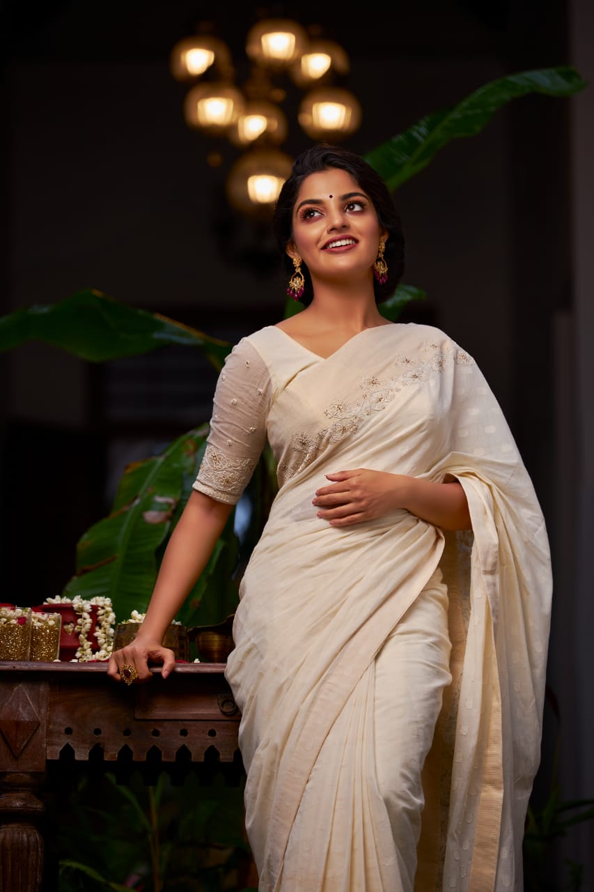 Actor Nikhila Vimal Latest Images!