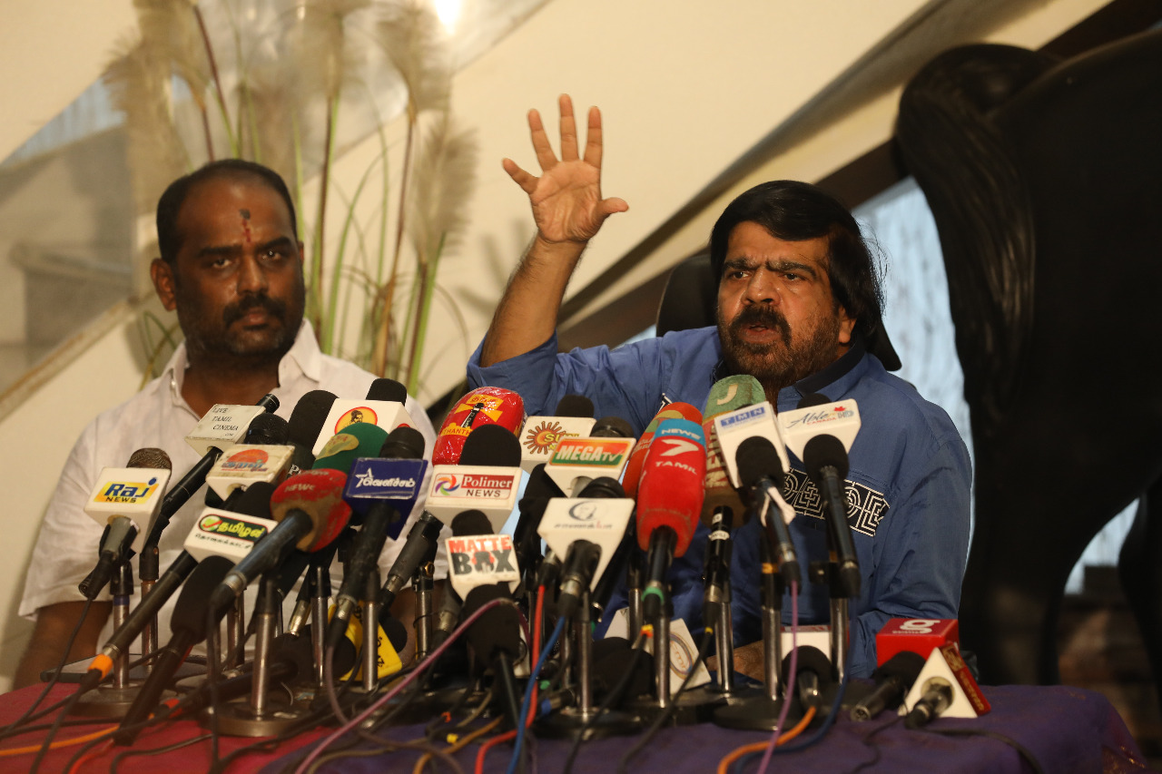 தயாரிப்பாளர் சங்க தேர்தலில் டி.ராஜேந்தர் தலைவர் பதவிக்கும் மன்னன் செயலாளர் பதவிக்கும் போட்டி!