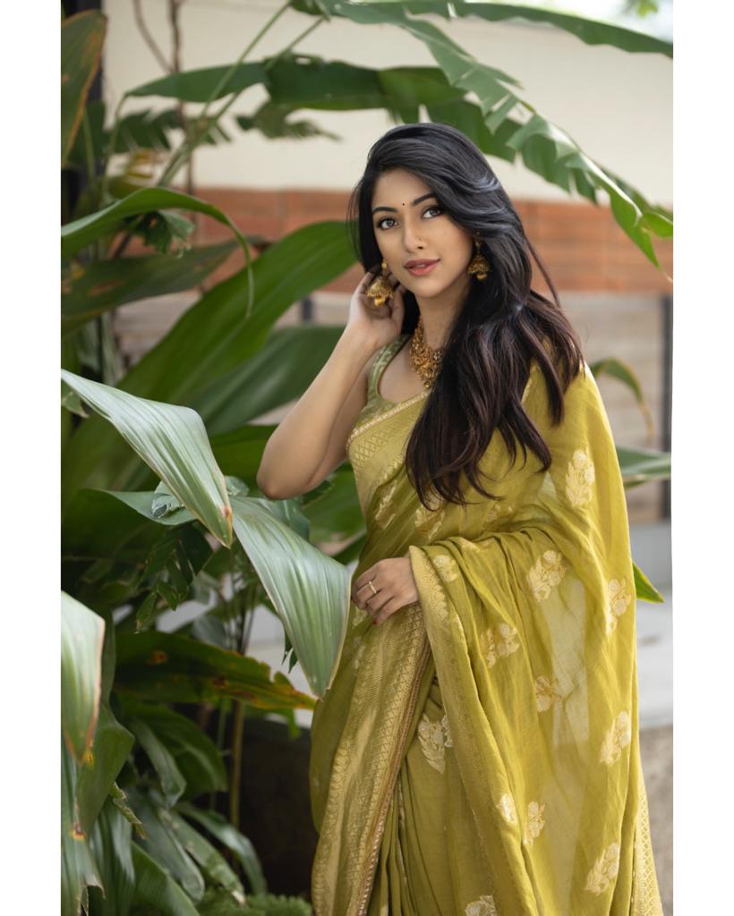 Actor Anu Emmanuel Latest Images!