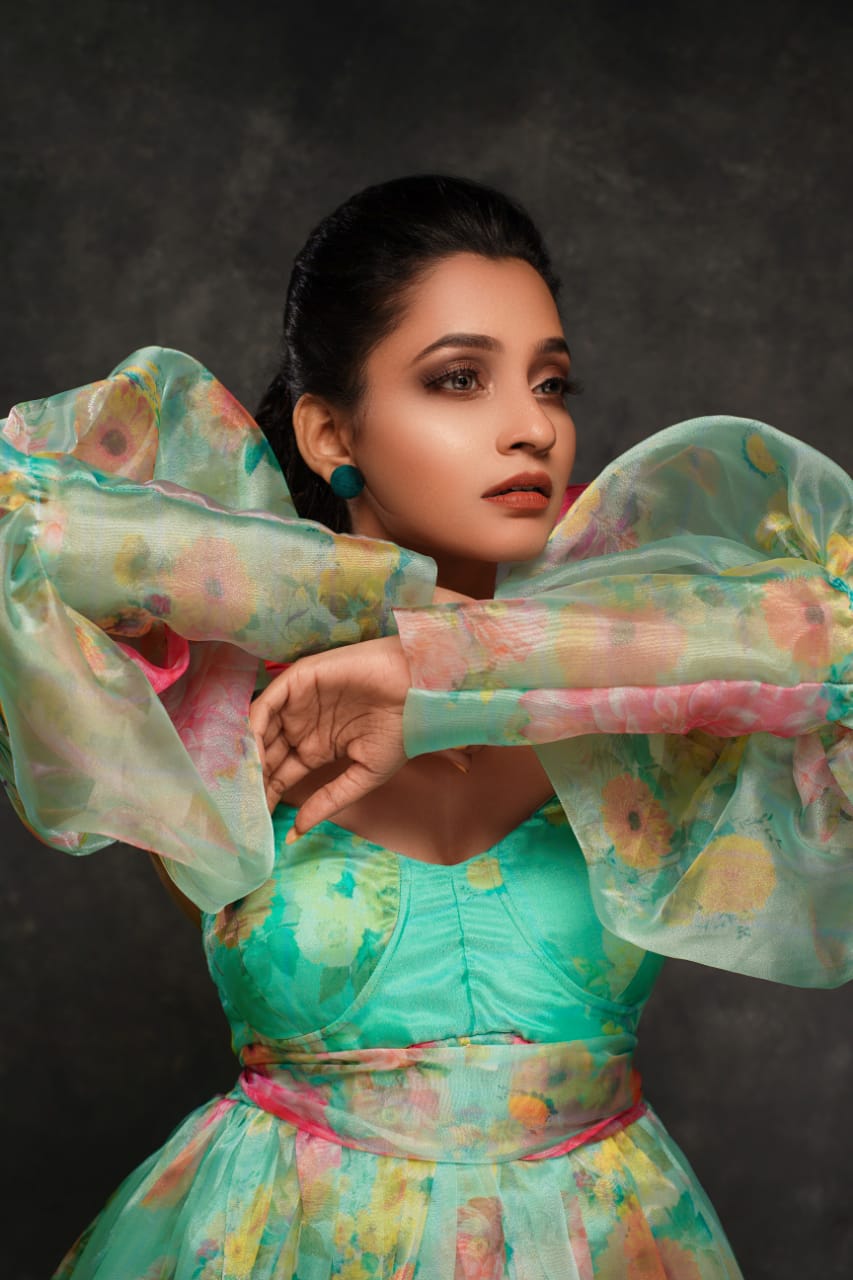 Actor Abarnathi Images!
