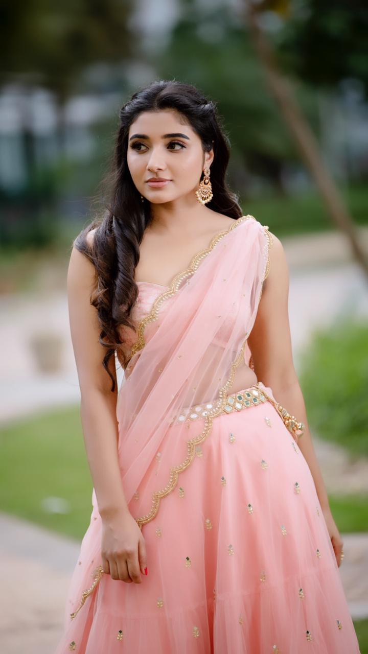 Actor Mirnaa Images!