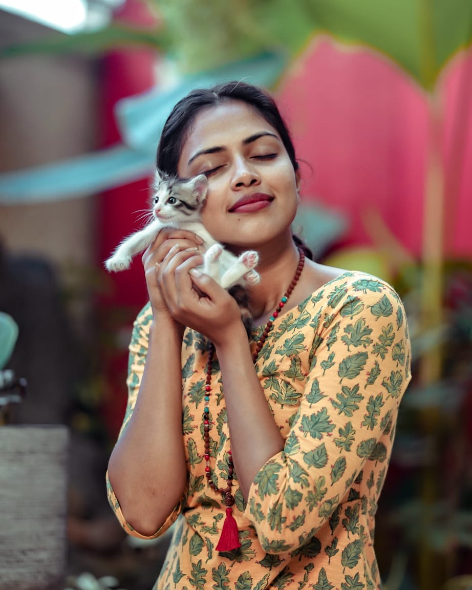 Actor Amala Paul Images!