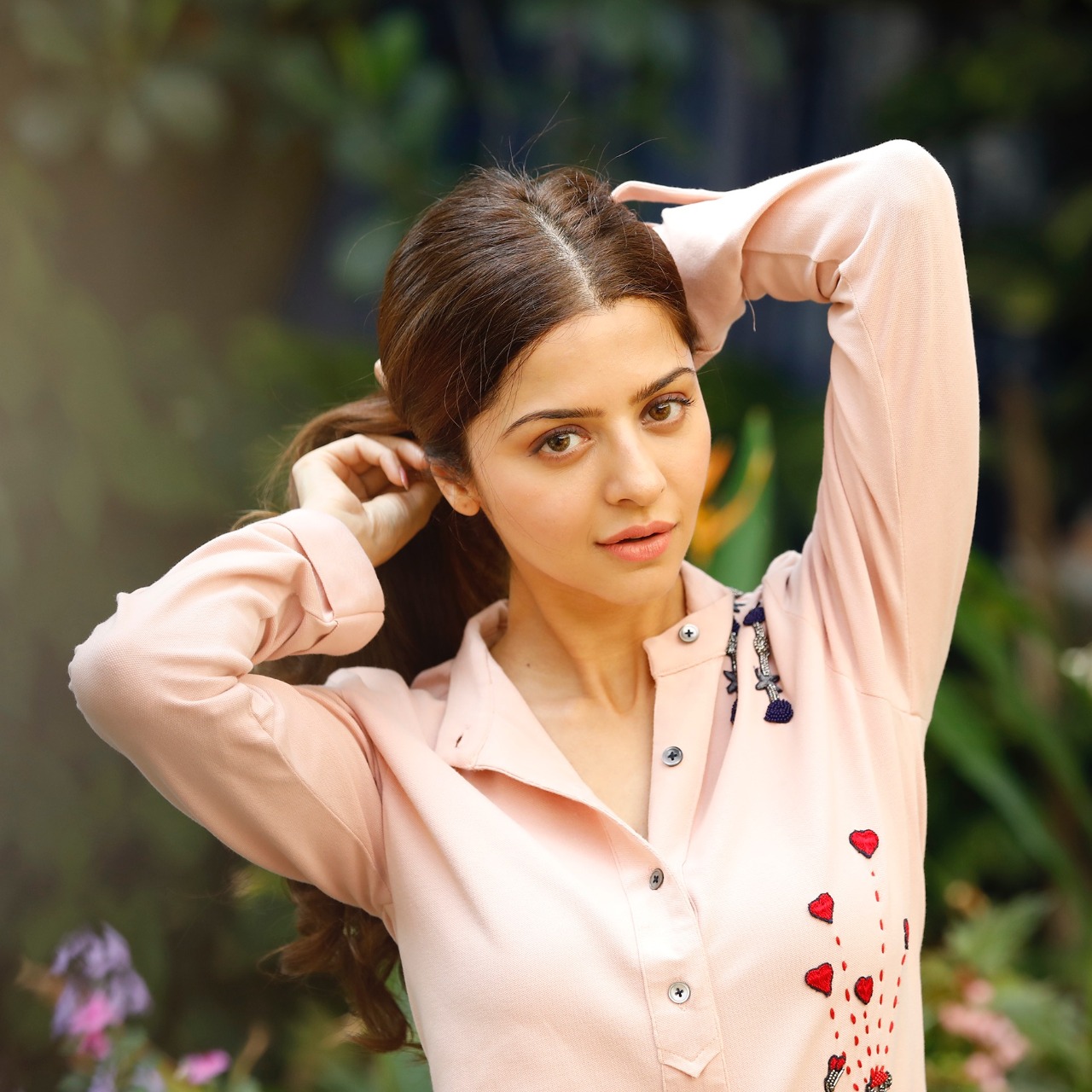 Actor Vedhika Latest Images!