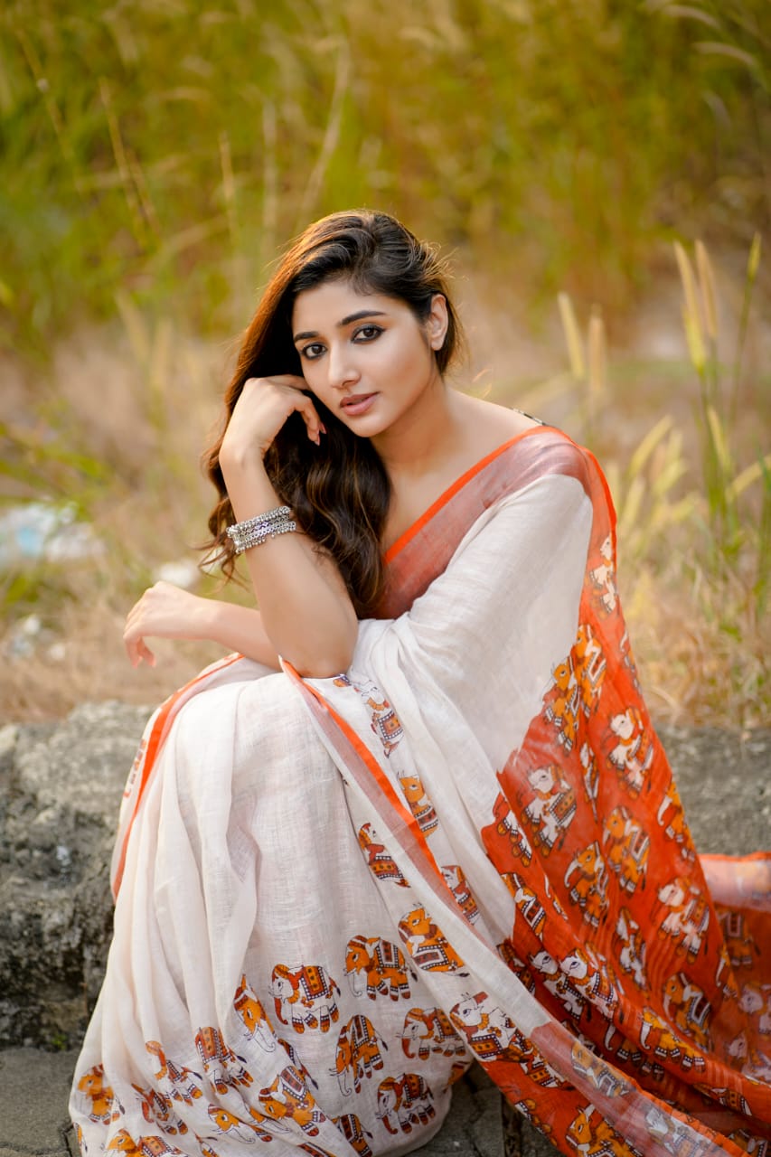 Actor Mirnaa Images!