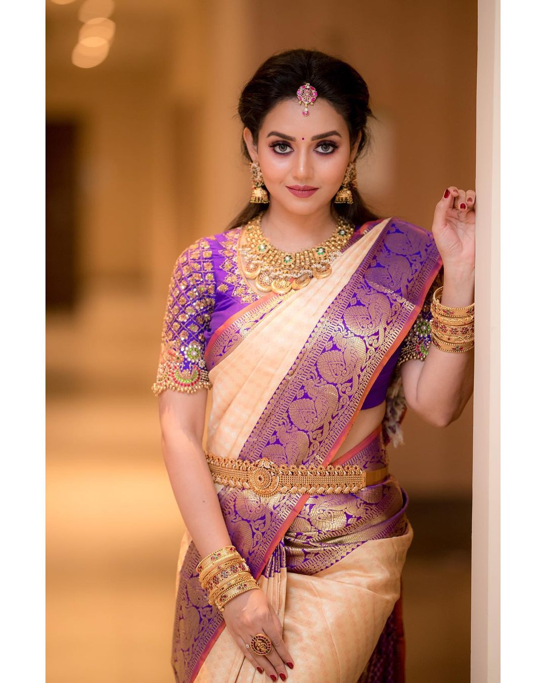 Actor Vidhya Pradeep Images!