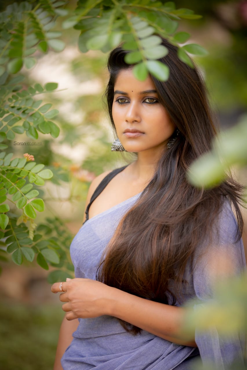 Actor Aadhirai Images!