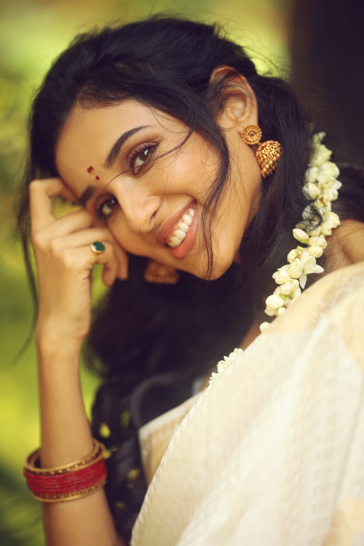 Actor Riya Suman Images!