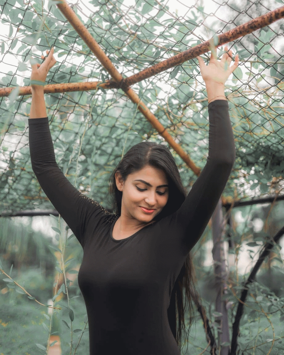 Actor Anithra Images!