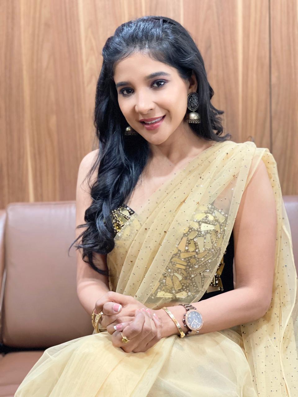 Actor Sakshi Agarwal Images!