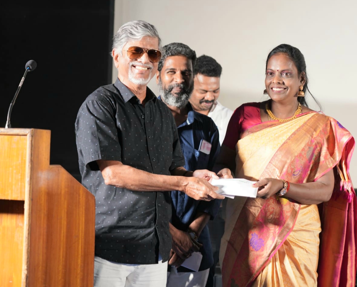 தமிழ் திரைப்பட பத்திரிக்கையாளர்கள் சங்கத்தின் சார்பாக உறுப்பினர்களுக்கு தீபாவளி பரிசு வழங்கும் விழா!