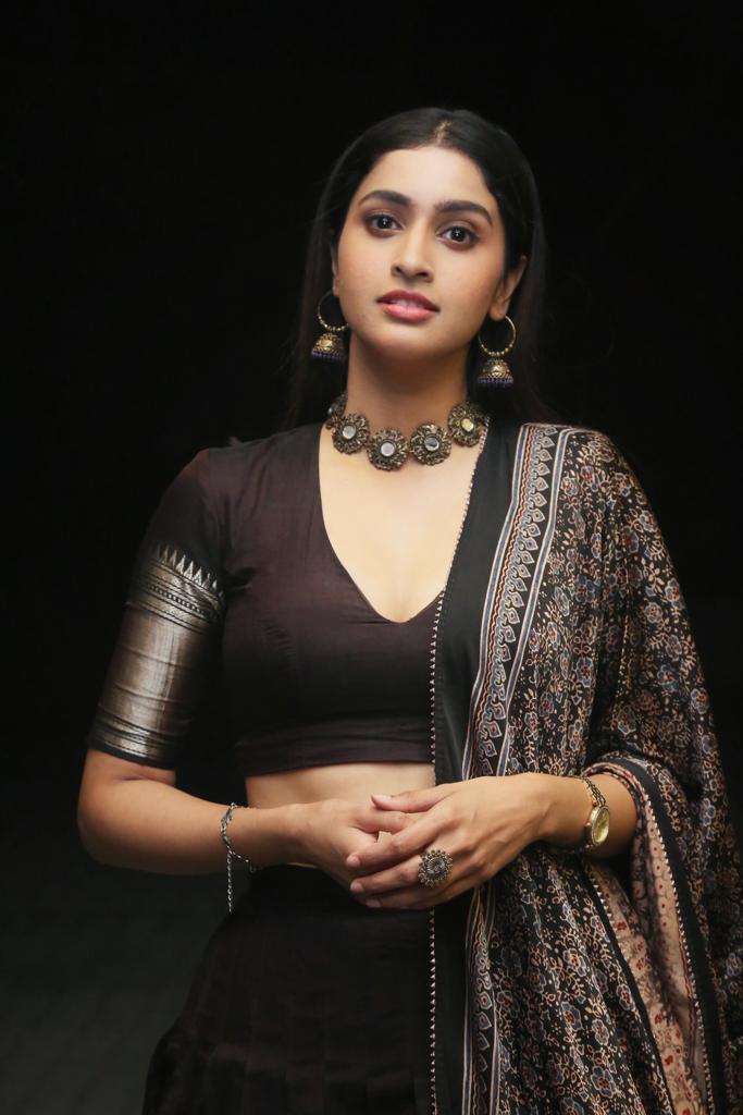 Actor Tanya Ravichandran Images!