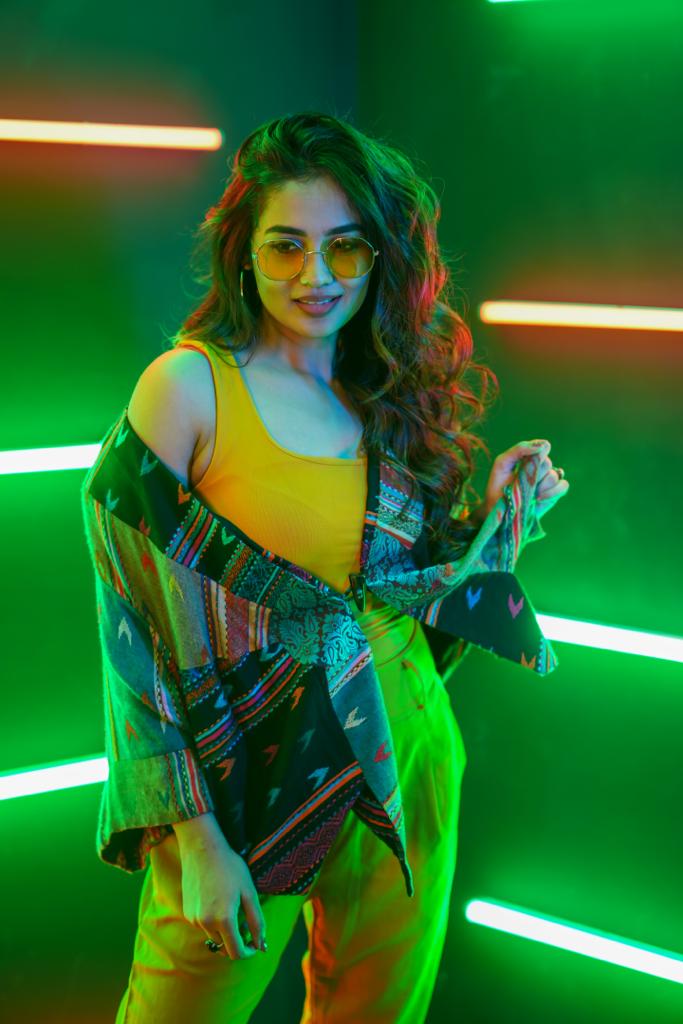Actor Teju Ashwini Images!