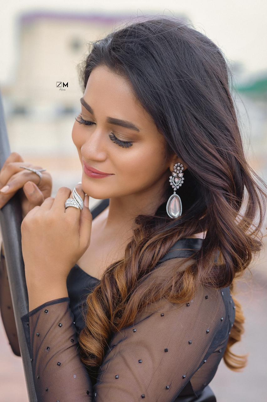 Actor Kaavya Arivumani Images!
