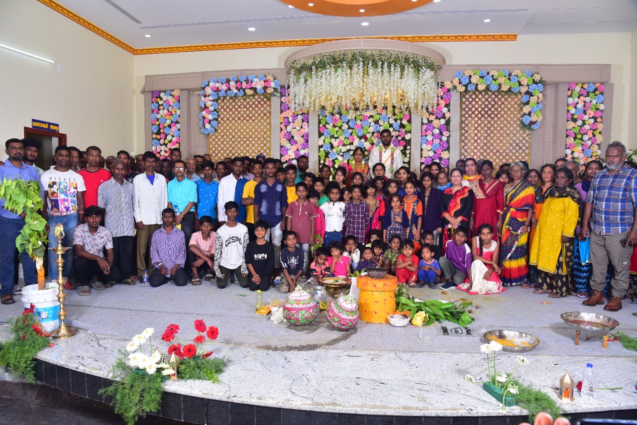 ஆதரவற்ற குழந்தைகள் மற்றும் நலிந்த கலைஞர்களை கௌரவித்த ‘மாவீரன் பிள்ளை’ தயாரிப்பாளர் K.N.R.ராஜா..!