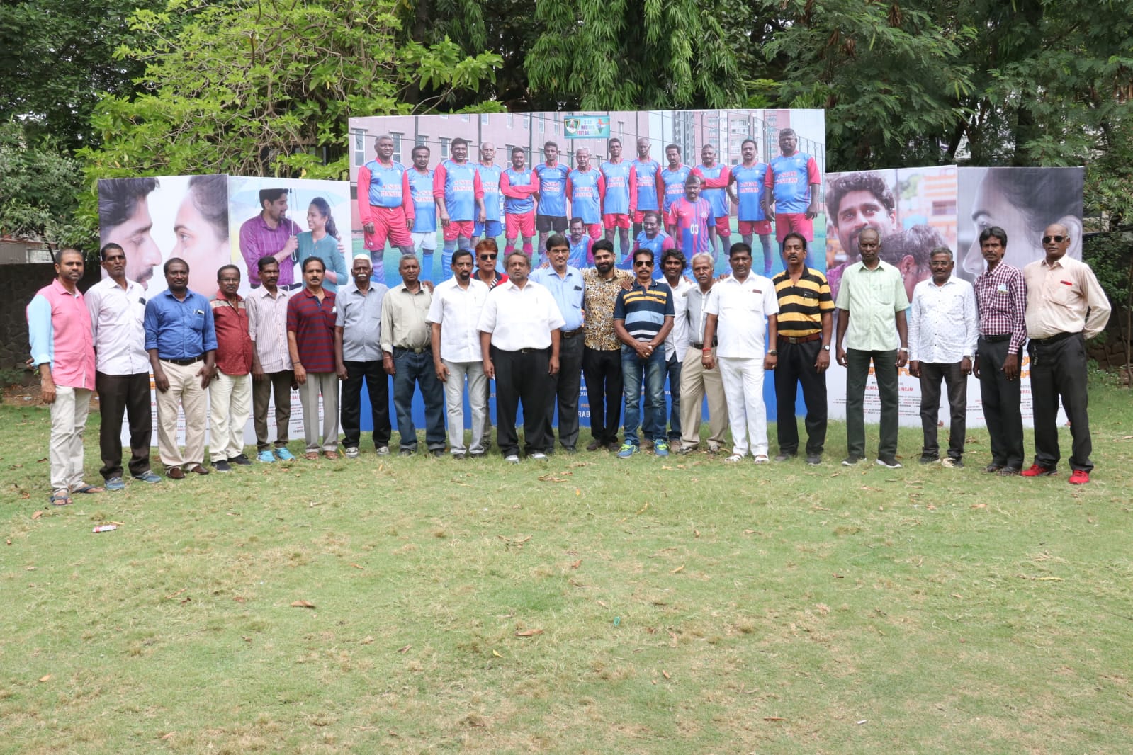 கால்பந்தாட்ட வீரர்கள் 20 பேர் கலந்து கொண்ட வித்தியாசமான திரைப்பட விழா!