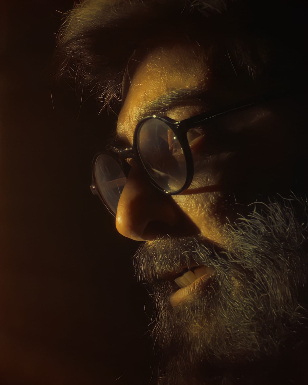 ஆக்ஷனில் அதிரடி காட்டும் மோகன்: பரபரப்பை கிளப்பியுள்ள’ ஹரா’!