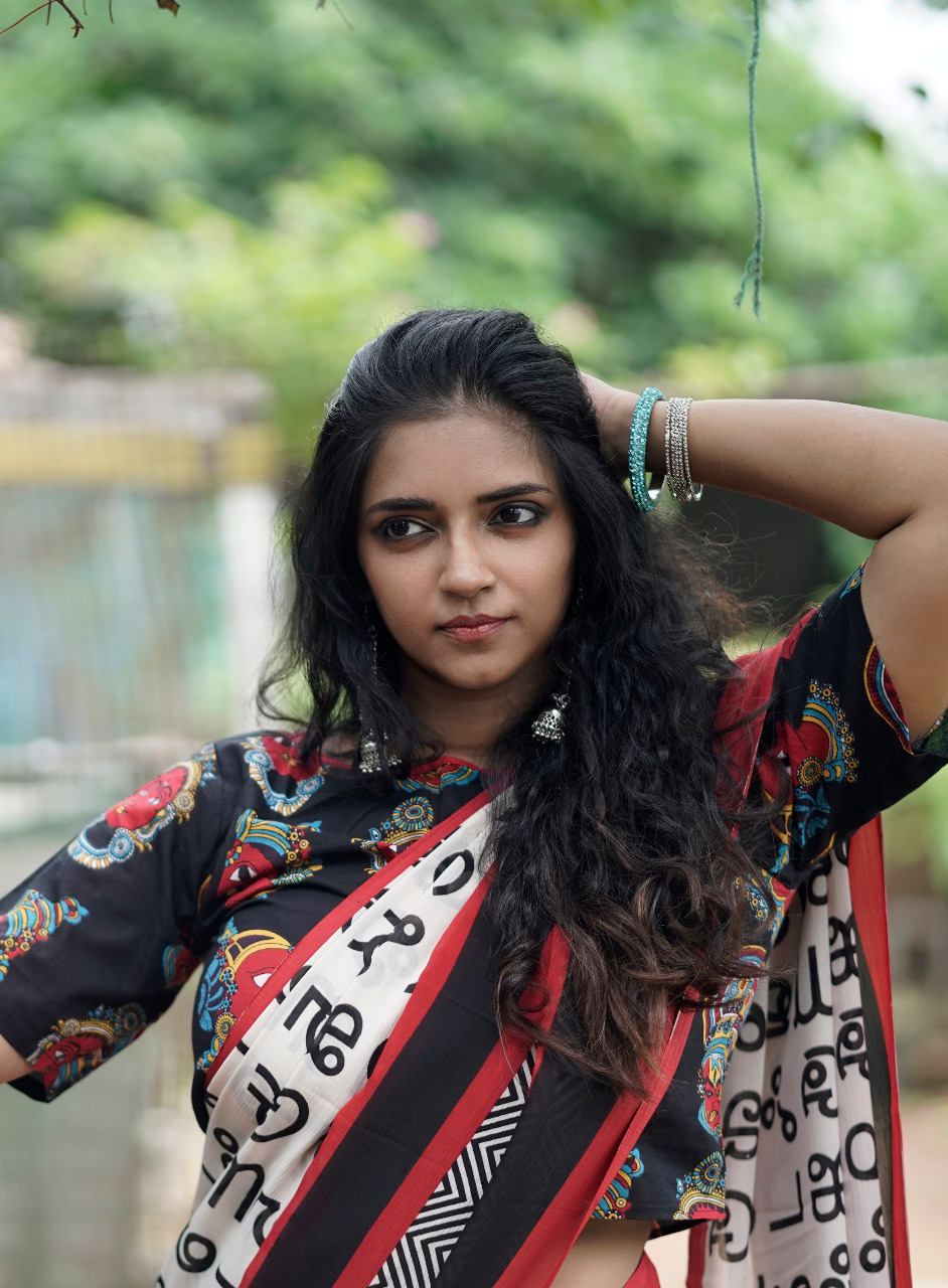 Actor Vasundhara Images