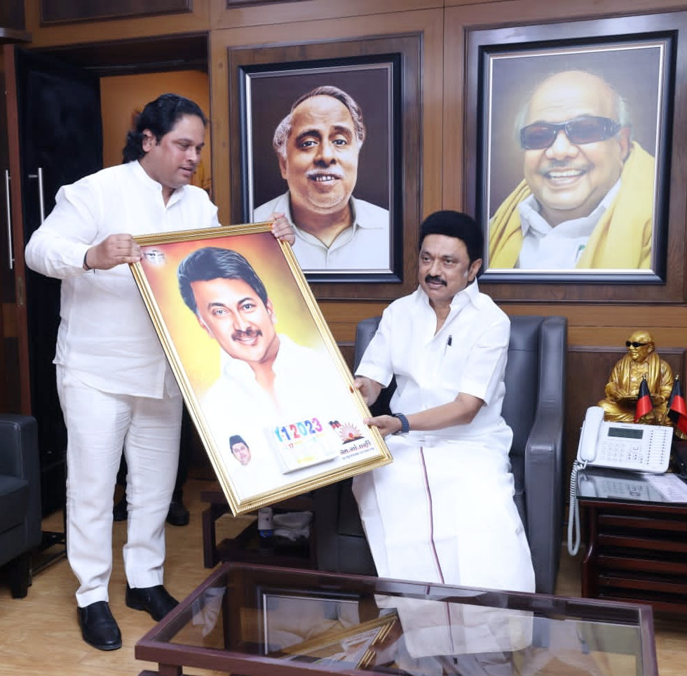 முதல்வர் ஸ்டாலினிடம் வாழ்த்து பெற்றார் ஜெ.எம்.பஷீர்