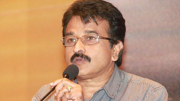திரைப்பட மானியம், விருது தேர்வு குழுவினரை வெளிப்படையாக அறிவிப்பதா?*