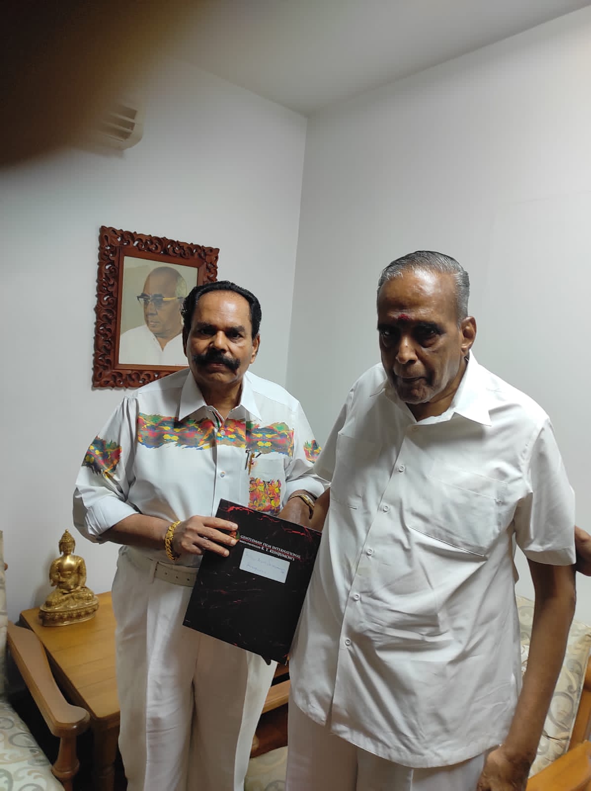 ஜாம்பவான்களிடம் ஆசிபெற்று ஜென்டில்மேன்-2 ஆரம்ப விழாவை நடத்தும் கே.டி.குஞ்சுமோன்!