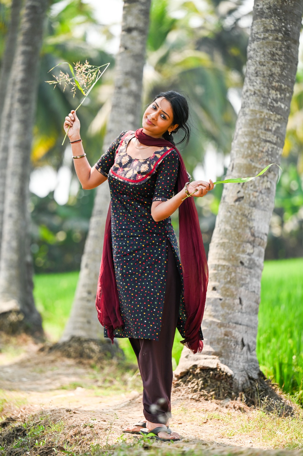 செவ்வாய்கிழமை’ படத்தின் இரண்டாவது சிங்கிள் ‘என் நெஞ்சம் நீந்துதே’ வெளியானது!