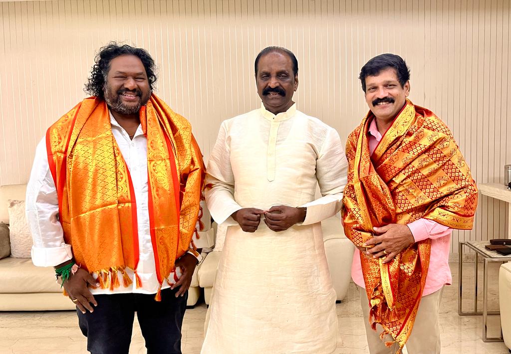 விருதுக்கு முன் வாழ்த்து!
