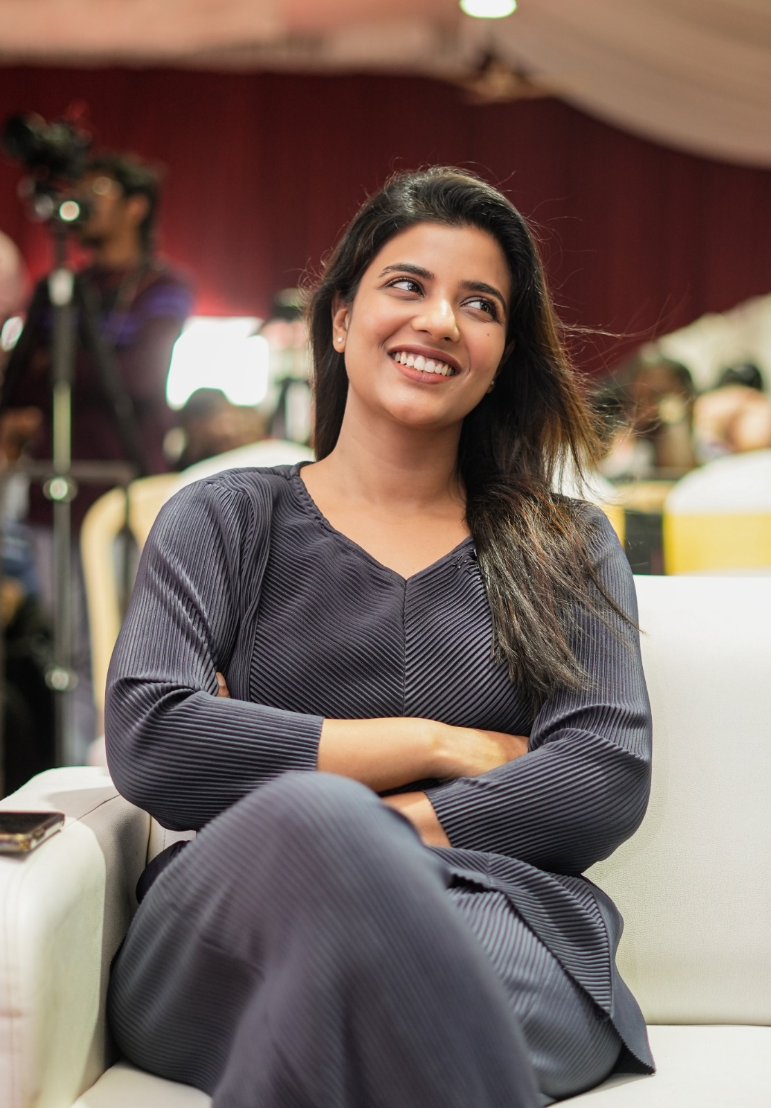 உணவில்லாதவர்களுக்கு உணவளிக்கும் திட்டத்தை துவக்கி வைத்த ஐஸ்வர்யா ராஜேஷ் !