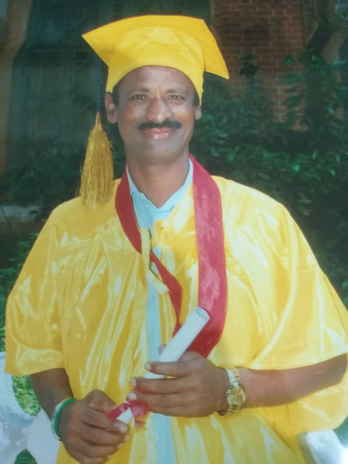 B. Lit மூன்றாம் ஆண்டு தேர்வில் தேர்ச்சி பெற்ற முத்துகாளை!