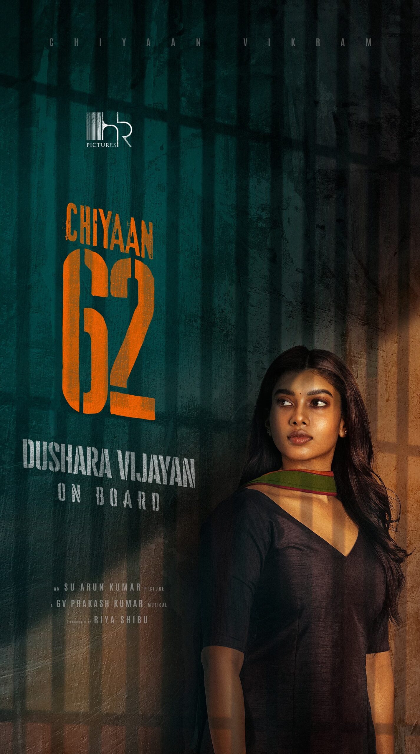 சீயான் 62′ வில் கதையின் நாயகியாகும் துஷாரா விஜயன்!