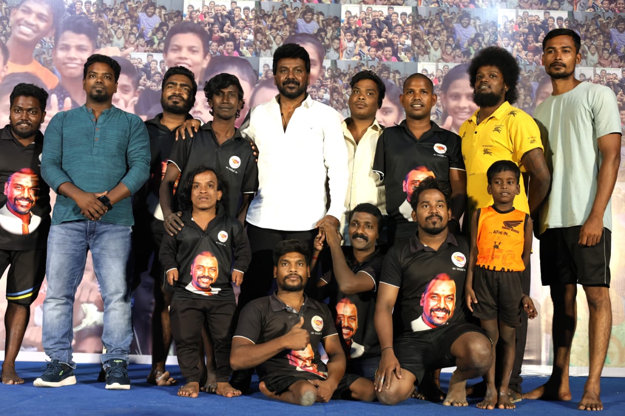 மல்லர் கம்ப கலையில்கலக்கும் மாற்றுத்திறனாளி குழுவினர்!