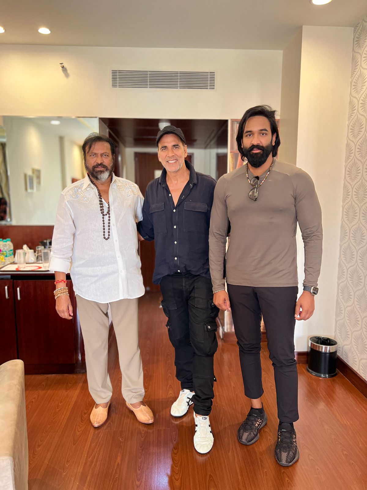 விஷ்ணு மஞ்சுவின் ‘கண்ணப்பா’-வில் இணைந்த பாலிவுட் நடிகர் அக்‌ஷய் குமார்!