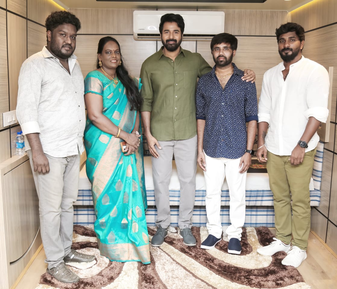 சிவகார்த்திகேயன் வெளியிட்ட ‘ராபர்’ படத்தின் ஃபர்ஸ்ட் லுக் போஸ்டர்!