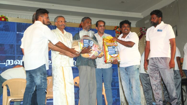 நடிகர் பிளாக் பாண்டி தலைமையில் நடைபெற்ற விழா