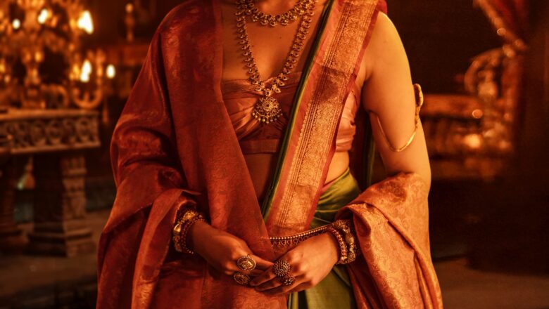 ‘காந்தாரா’ படத்தில் ருக்மணி வசந்தின் எழில் தோற்றம்!