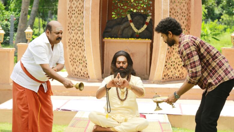 கம்பி கட்ன கதை _ விமர்சனம்
