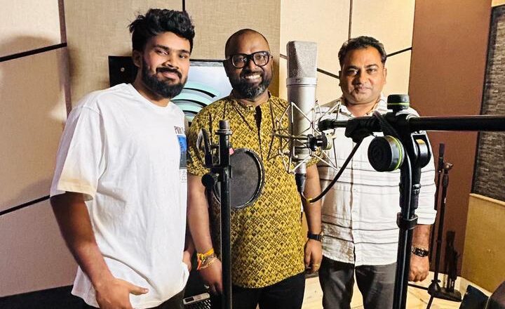 ‘பரீட்’ படத்திற்காக போலீஸ் தீம் பாடலை பாடியுள்ள அருண்ராஜா காமராஜ்!