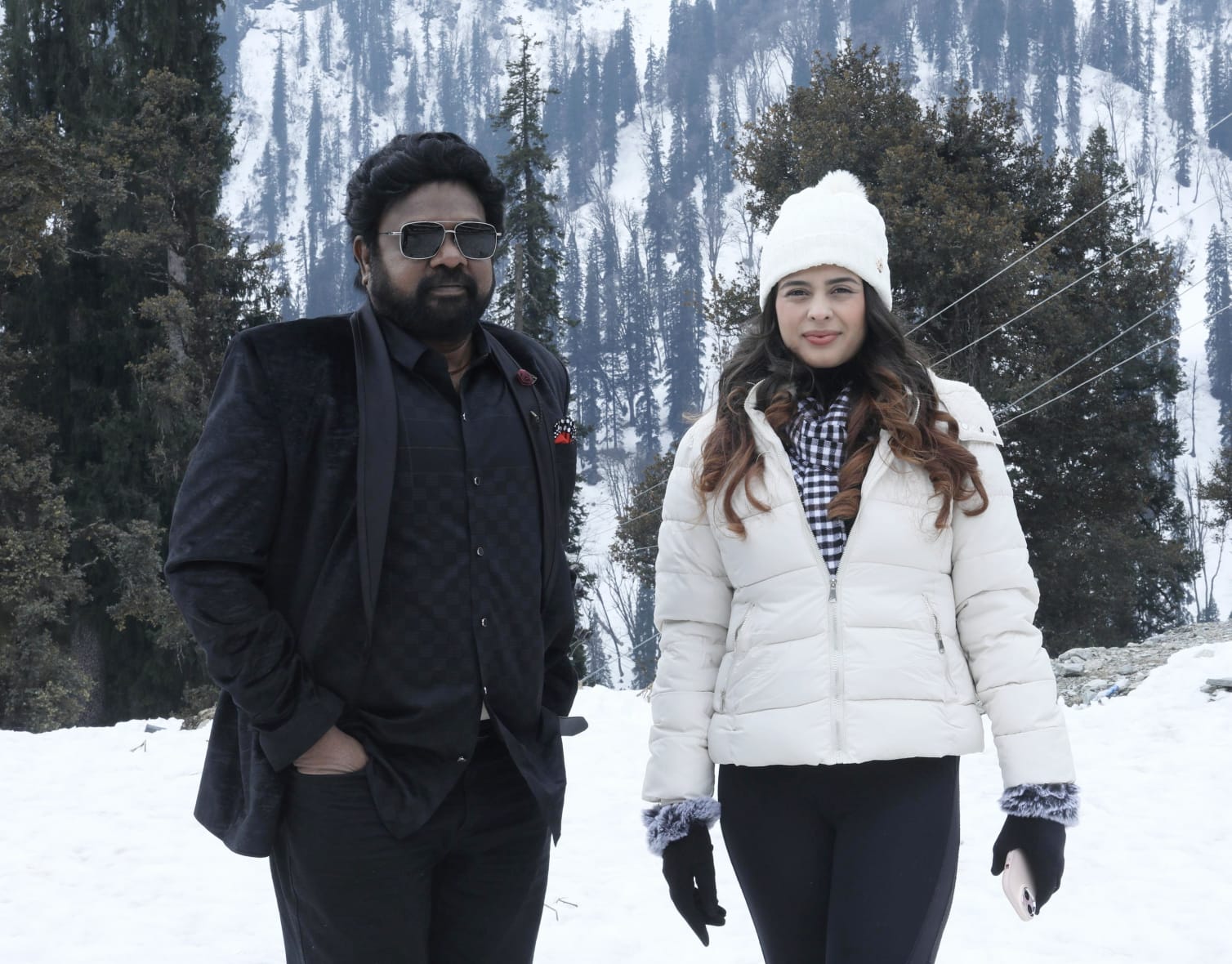 “கமாண்டோவின் லவ் ஸ்டோரி “