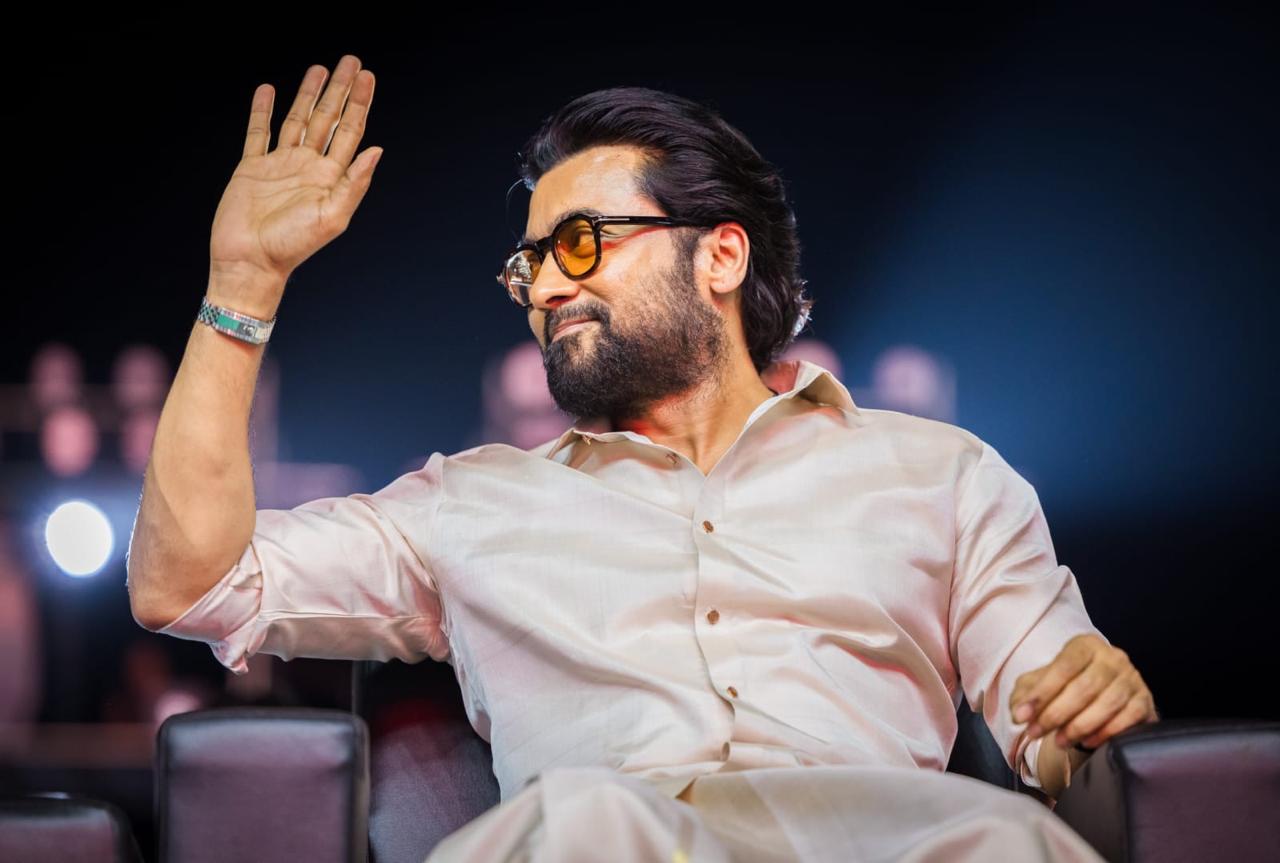 சித்திரை திருவிழாவுடன் ‘கருப்பு ‘ இசை வெளியீட்டு விழாவை ஒப்பிட்டுப் பேசி அசத்திய நடிகர் சூர்யா!