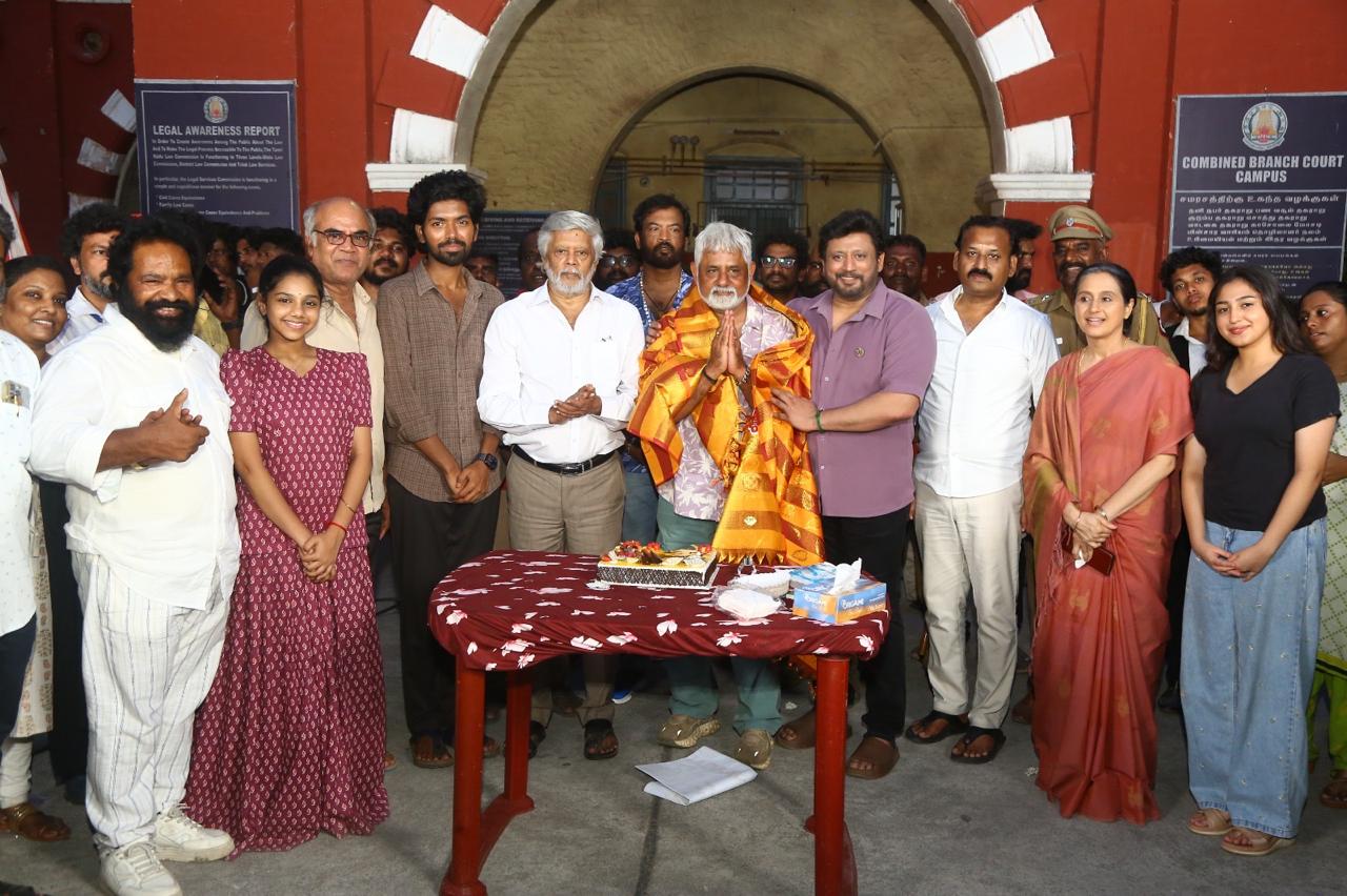 ரவி யாதவ் பிறந்த நாளை கேக் வெட்டி கொண்டாடிய “ரஞ்சன்” படக்குழு!