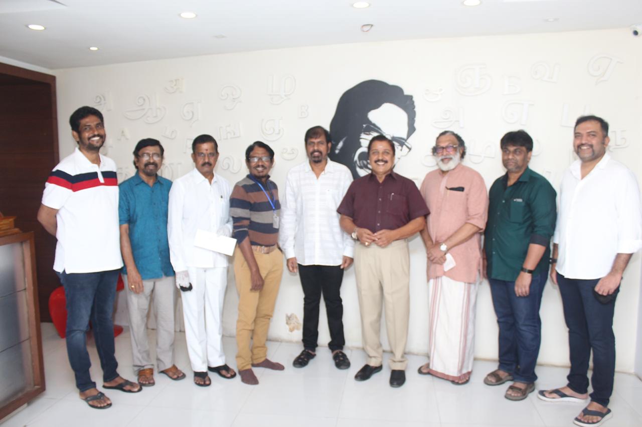 ‘சூரரைப் போற்று ‘ வெளியீட்டுத்தொகையில் இருந்து சூர்யா 5 கோடி நிதியுதவி!